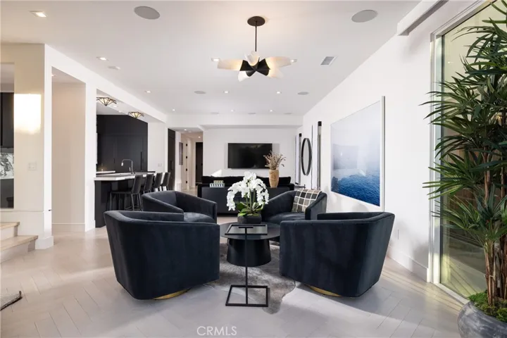 414 Acacia Avenue, Corona Del Mar, California 92625