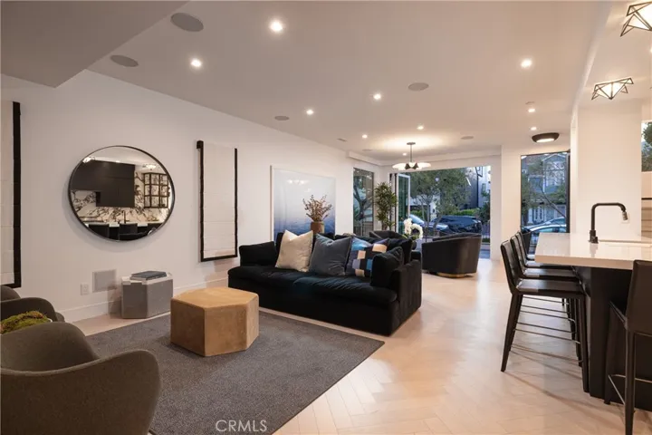 414 Acacia Avenue, Corona Del Mar, California 92625