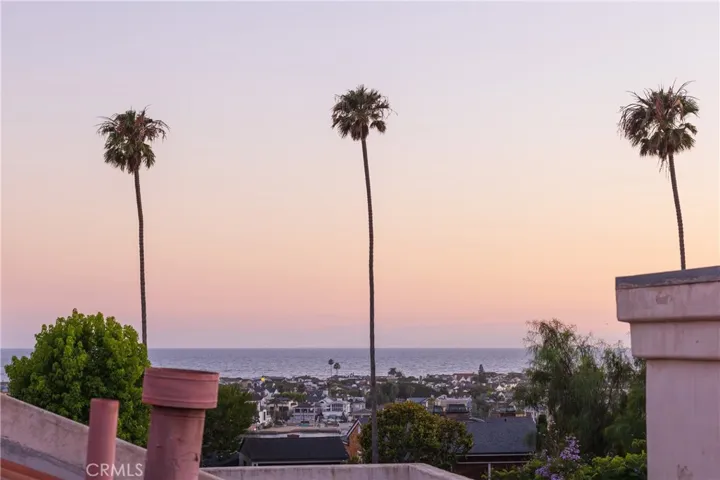 414 Acacia Avenue, Corona Del Mar, California 92625