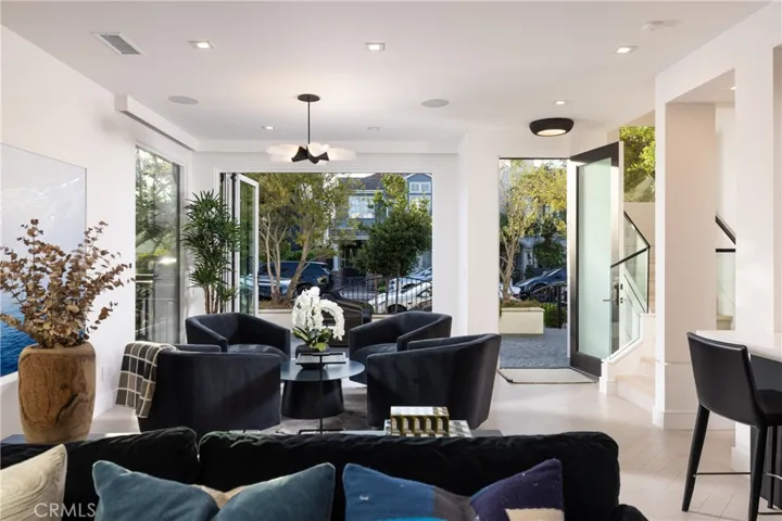 414 Acacia Avenue, Corona Del Mar, California 92625