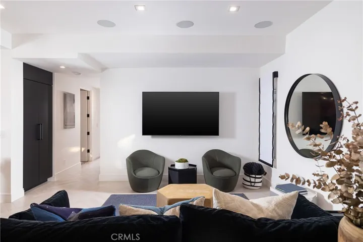 414 Acacia Avenue, Corona Del Mar, California 92625