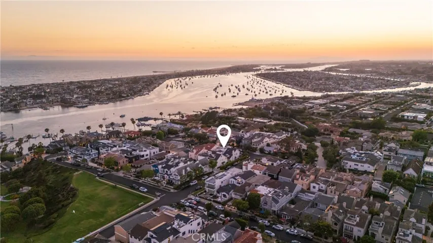 414 Acacia Avenue, Corona Del Mar, California 92625