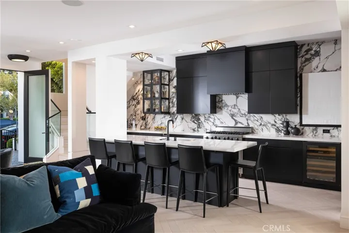 414 Acacia Avenue, Corona Del Mar, California 92625