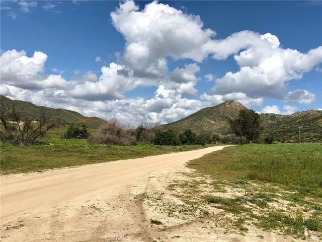 42370 Round Top Canyon Road, Aguanga, California 92536