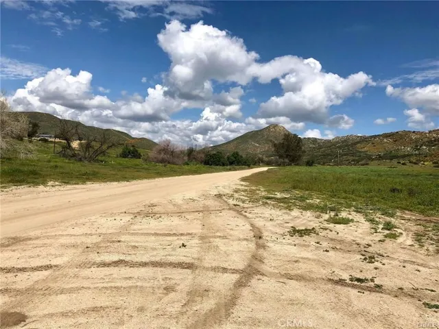 42370 Round Top Canyon Road, Aguanga, California 92536