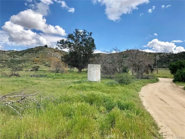 42370 Round Top Canyon Road, Aguanga, California 92536