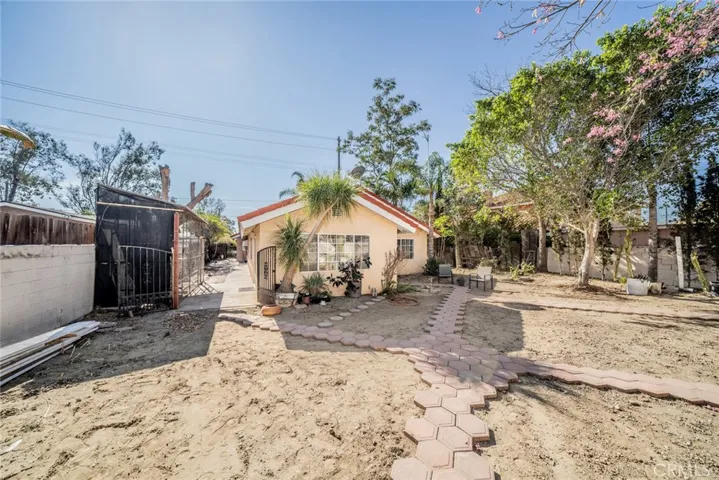 15738 Merrill Avenue, Fontana, California 92335