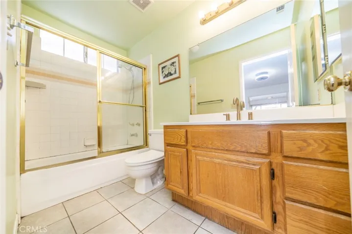 15738 Merrill Avenue, Fontana, California 92335