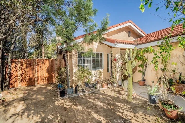 15738 Merrill Avenue, Fontana, California 92335