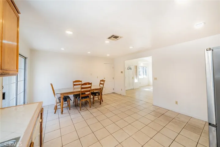 15738 Merrill Avenue, Fontana, California 92335