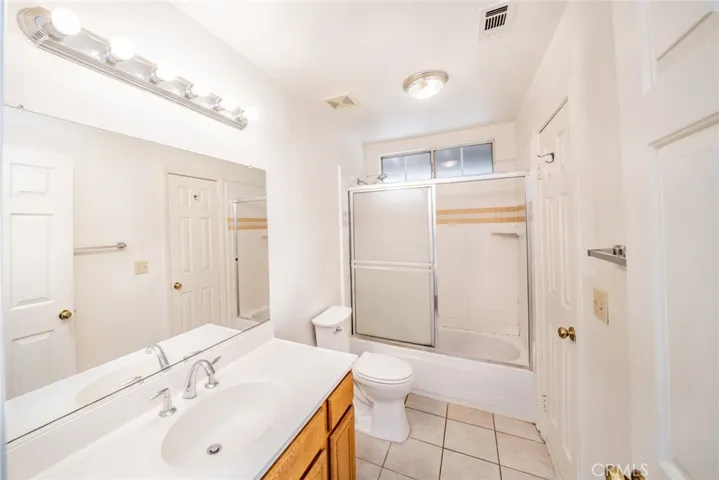 15738 Merrill Avenue, Fontana, California 92335