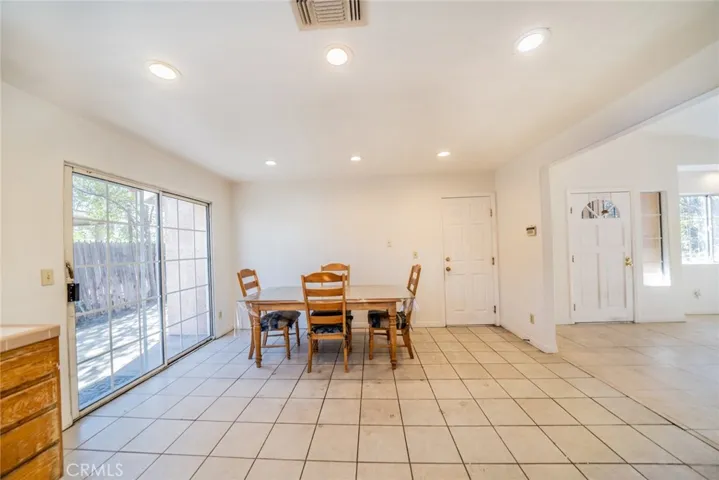 15738 Merrill Avenue, Fontana, California 92335