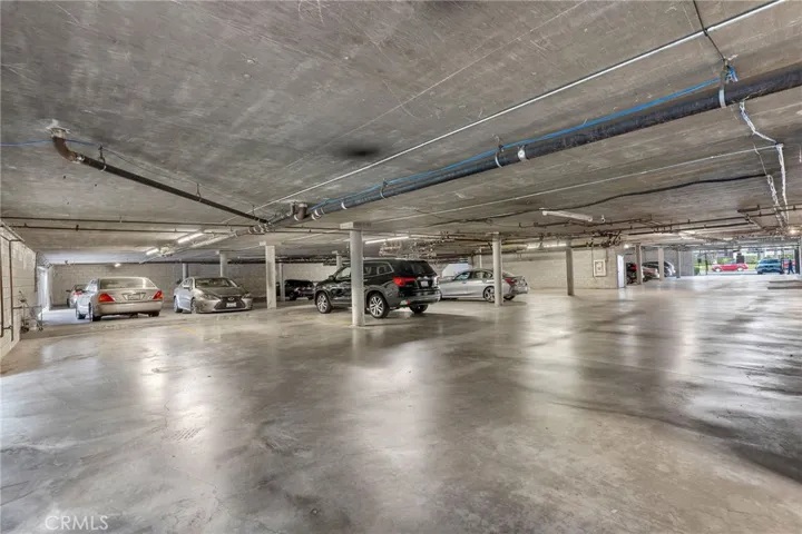 5339 Lindley Avenue 304, Tarzana, California 91356