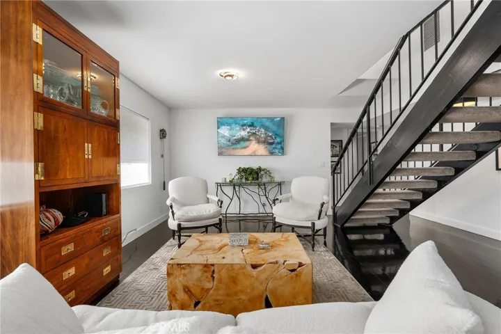 5339 Lindley Avenue 304, Tarzana, California 91356