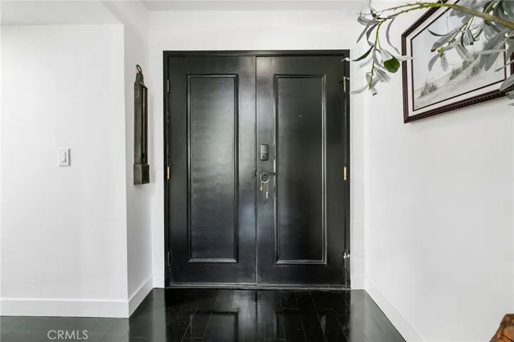 5339 Lindley Avenue 304, Tarzana, California 91356