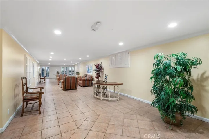5339 Lindley Avenue 304, Tarzana, California 91356