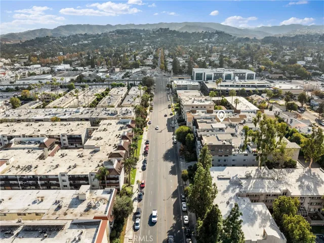 5339 Lindley Avenue 304, Tarzana, California 91356