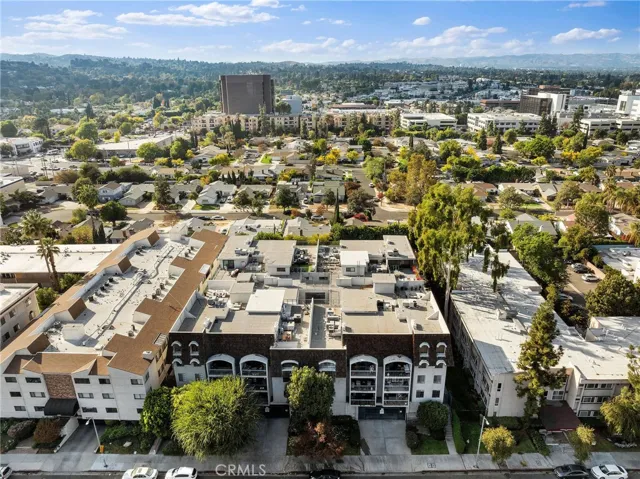 5339 Lindley Avenue 304, Tarzana, California 91356