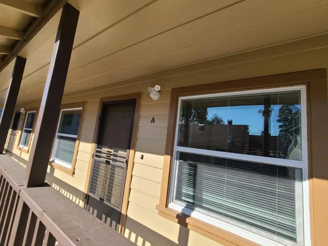 1130 Capuchino Avenue A, Burlingame, California 94010