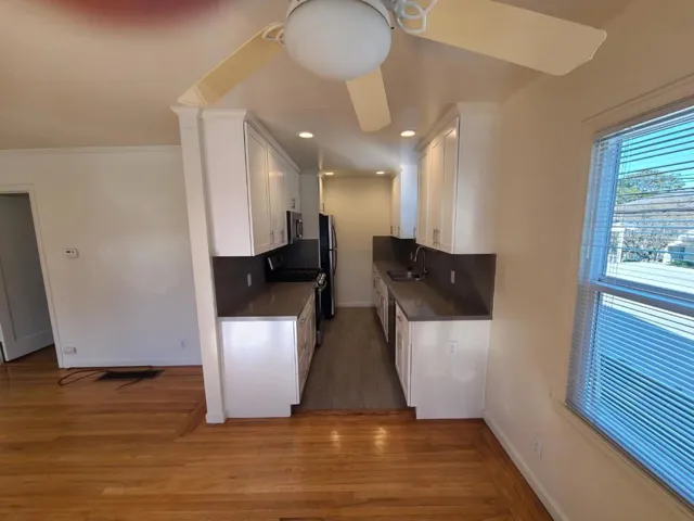 1130 Capuchino Avenue A, Burlingame, California 94010