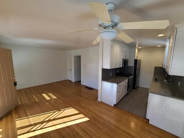 1130 Capuchino Avenue A, Burlingame, California 94010