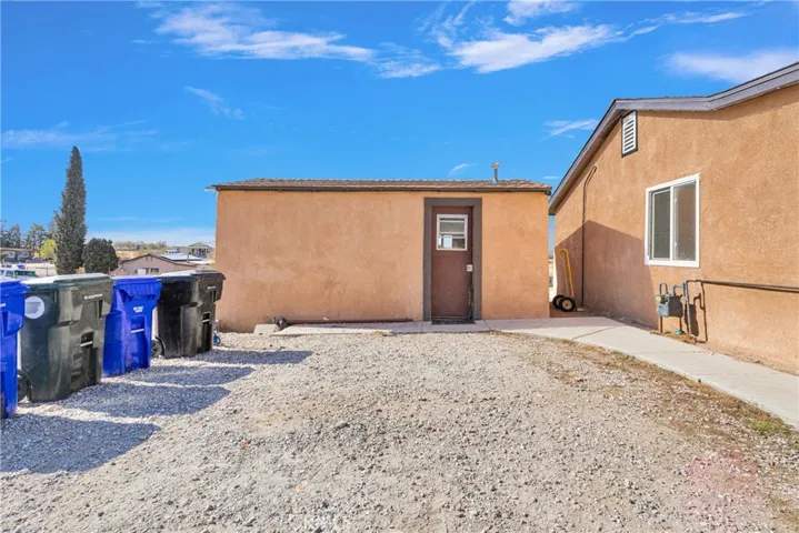 16748 Sunset Drive, Victorville, California 92395