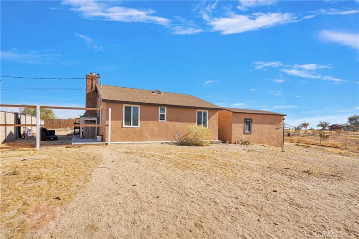 16748 Sunset Drive, Victorville, California 92395