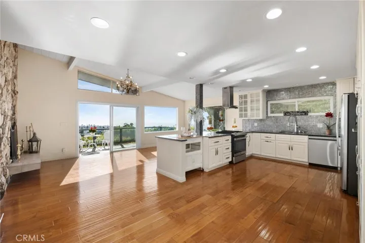 28245 Lobrook Drive, Rancho Palos Verdes, California 90275