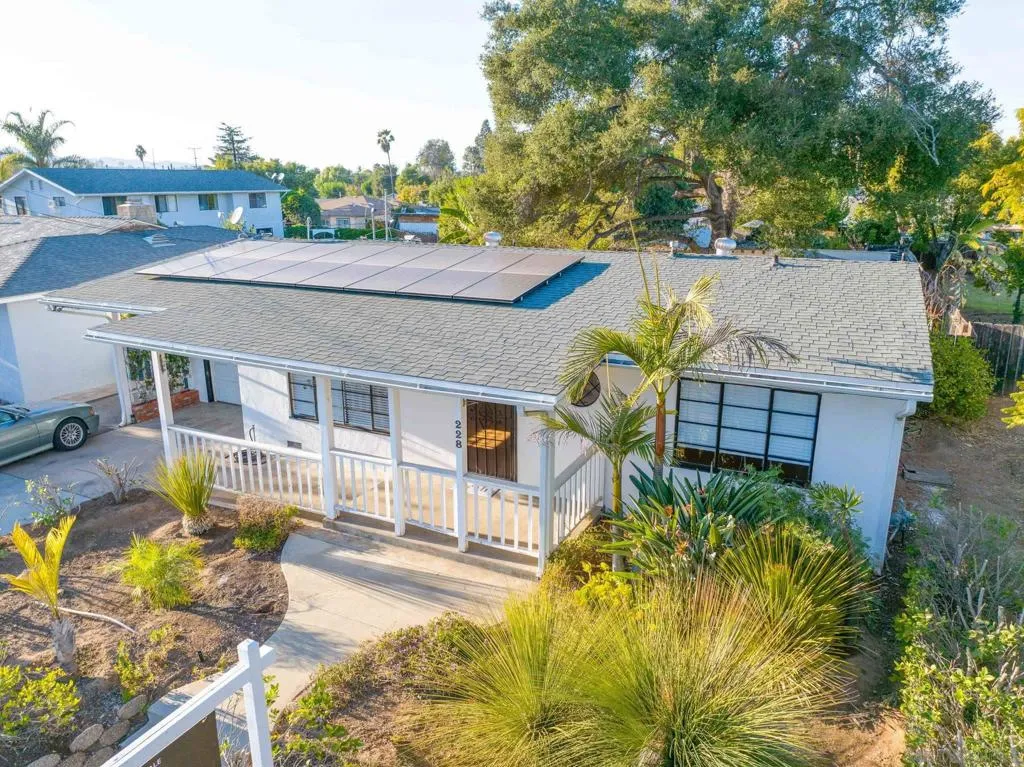 228 E 15th Ave, Escondido, California 92025 home-pic-16