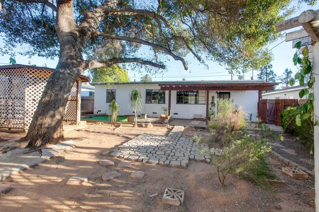 228 E 15th Ave, Escondido, California 92025 home-pic-30