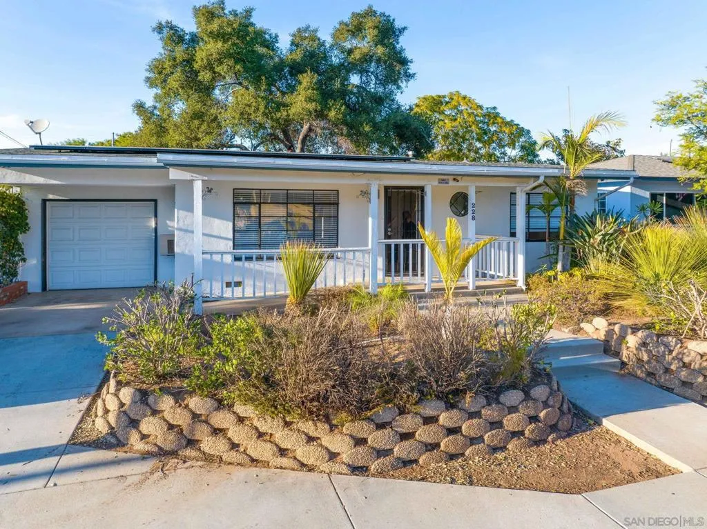 228 E 15th Ave, Escondido, California 92025 home-pic-33