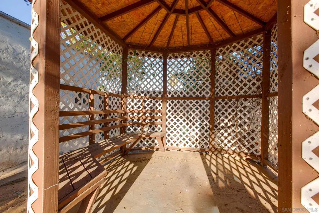 228 E 15th Ave, Escondido, California 92025 home-pic-28