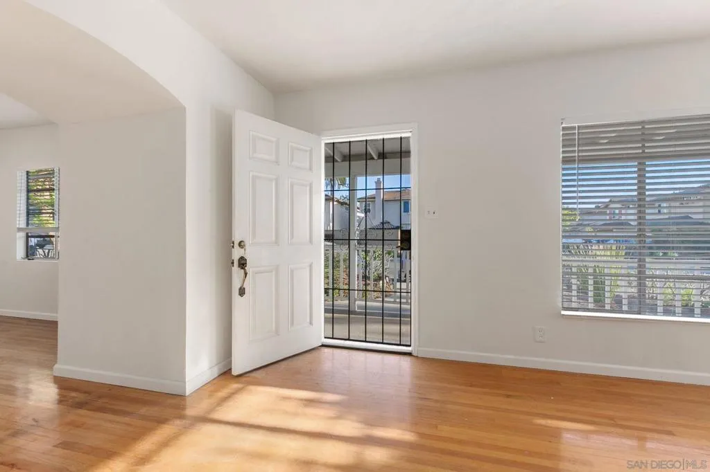 228 E 15th Ave, Escondido, California 92025 home-pic-24