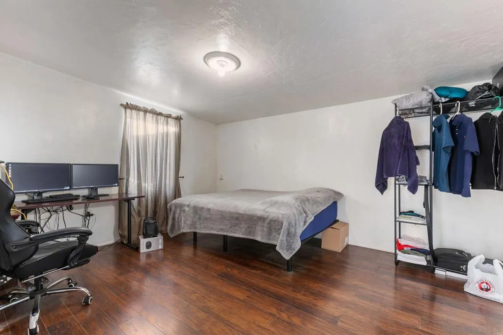 228 E 15th Ave, Escondido, California 92025 home-pic-15