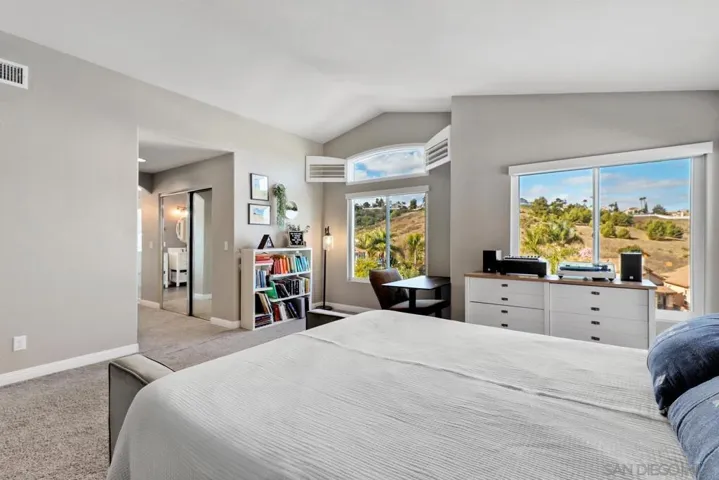 965 Gallery Dr, Oceanside, California 92057