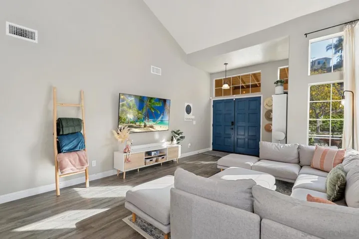 965 Gallery Dr, Oceanside, California 92057