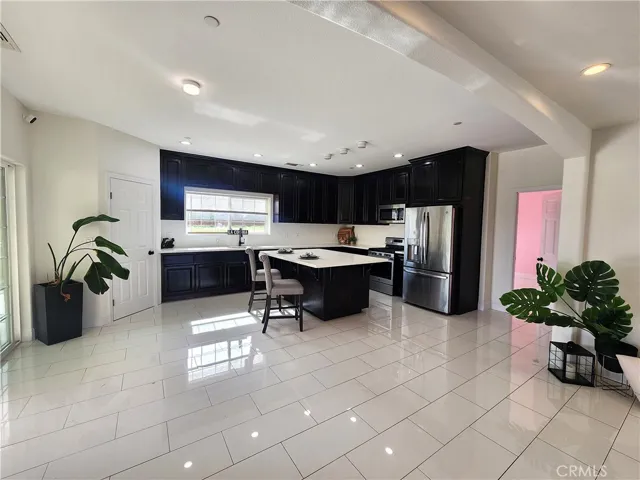 6650 Palm Avenue, Orland, California 95963