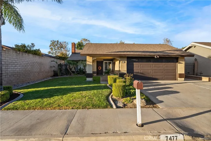 7477 Penwood Lane, Jurupa Valley, California 92509