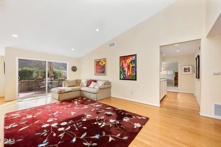 12-web-or-mls-32108-village-32