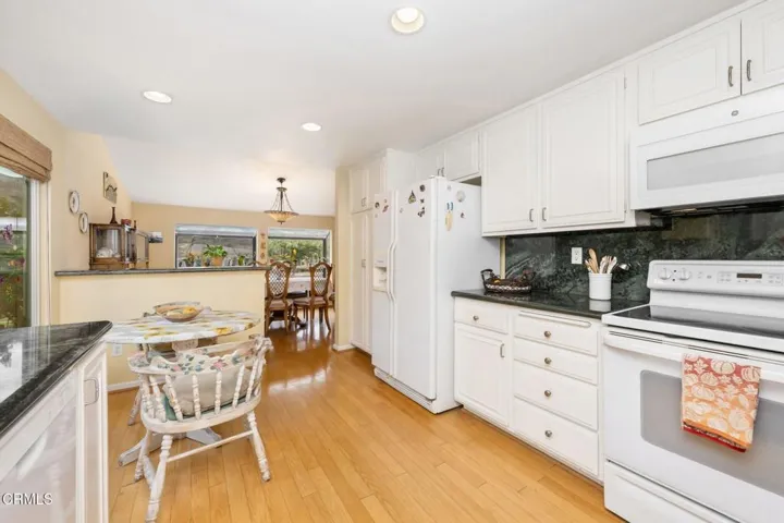 6-web-or-mls-32108-village-32