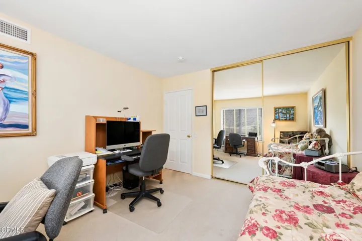 16-web-or-mls-32108-village-32