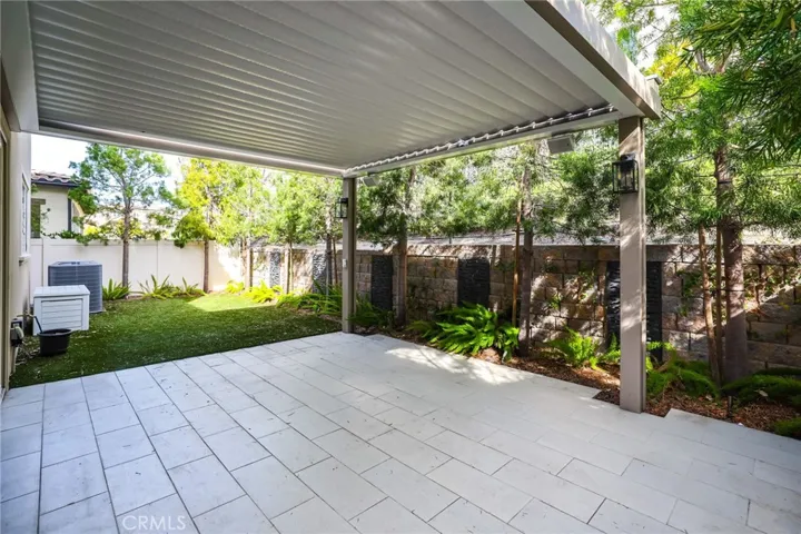 1749 Canyon Oaks Lane, Lake Forest, California 92610