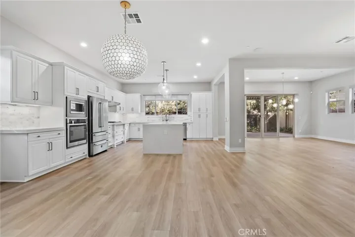 1749 Canyon Oaks Lane, Lake Forest, California 92610