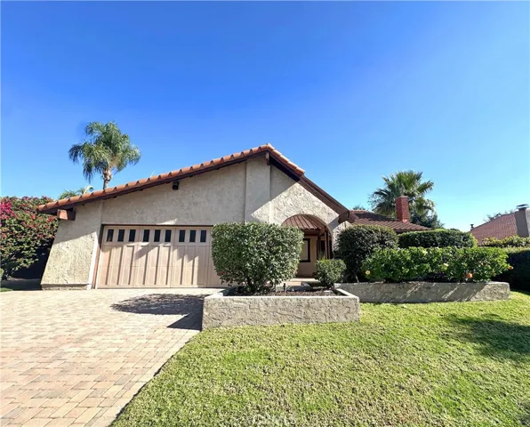 1316 N Erin Avenue, Upland, California 91786