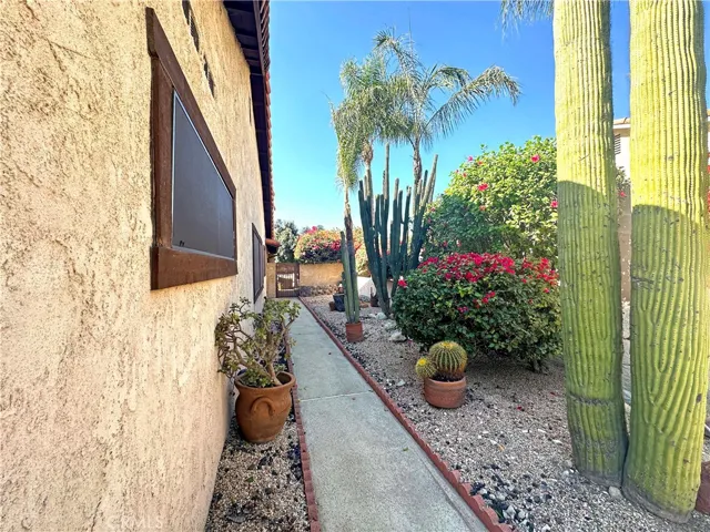 1316 N Erin Avenue, Upland, California 91786