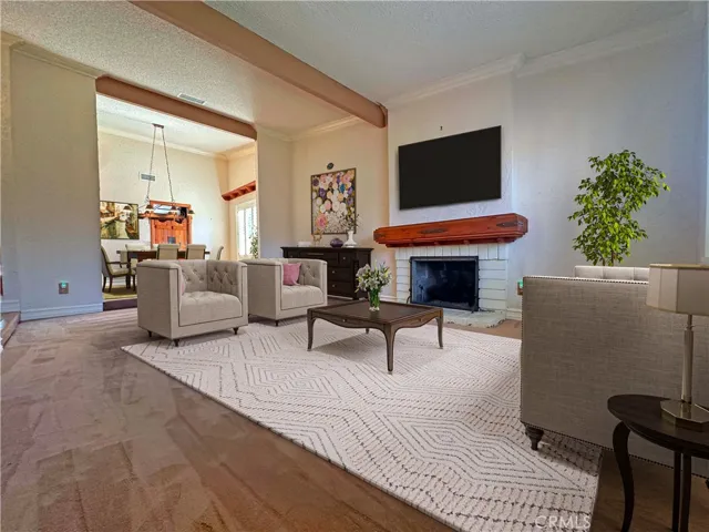 1316 N Erin Avenue, Upland, California 91786