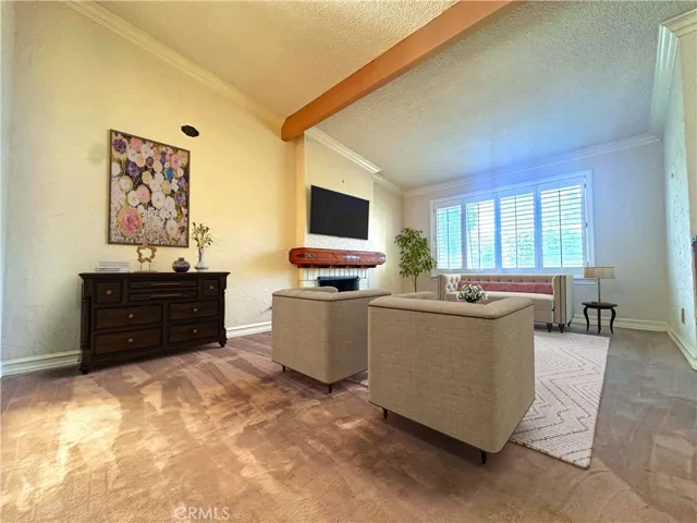 1316 N Erin Avenue, Upland, California 91786