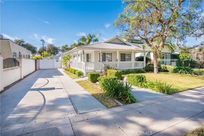 323 N Woods Avenue, Fullerton, California 92832