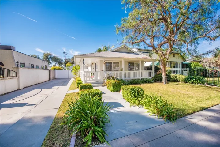 323 N Woods Avenue, Fullerton, California 92832