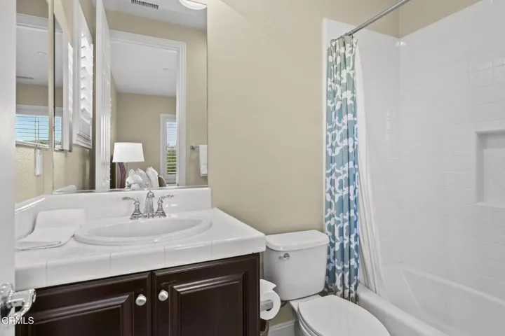 90-web-or-mls-UpmarketMedia-7391Elk-229